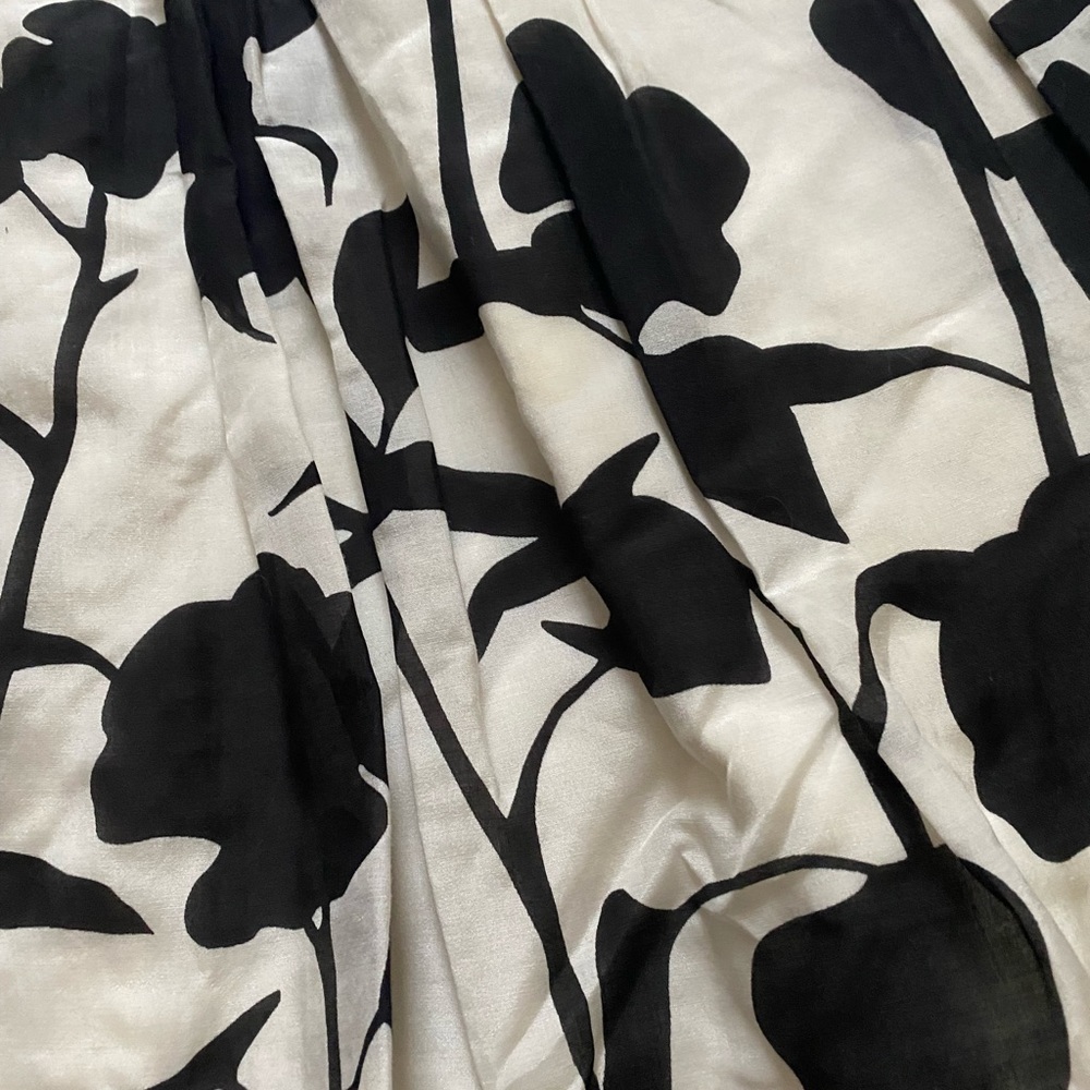 Women’s Size 10 Black House White Market Black & White Floral Dress - Picture 8 of 10